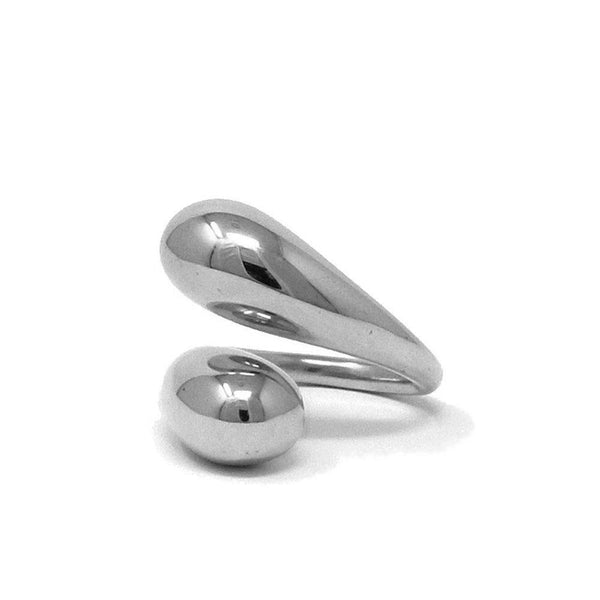 Soko Twisted Dash Ring in Silver Accessories